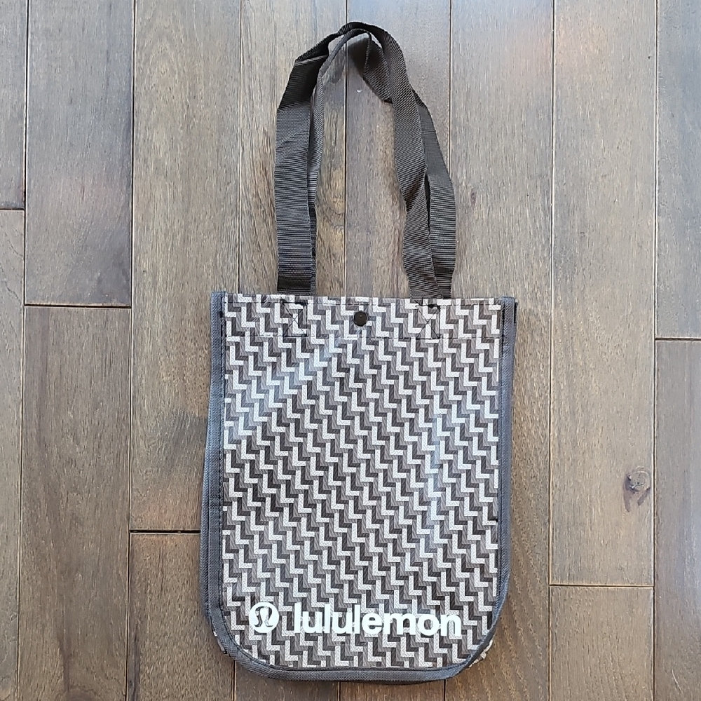 Lululemon Black Chevron Tote Bag